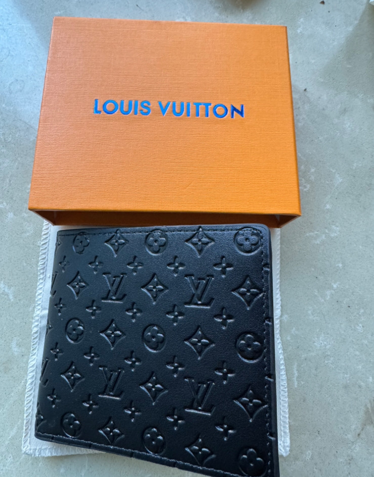 Louis Vuitton Monogram Shadow Bifold Wallet Thumbnail 4