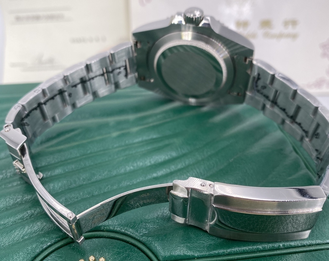 #10 Custom Build - Rolex Master II Bruce Wayne Black Dial Thumbnail 5